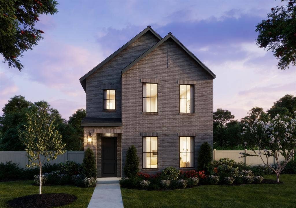 621 Taylor Parkway, Celina, TX 75009 Luxurious living paired with small town charm can be yours in our newest community...The Heights at Uptown Celina!