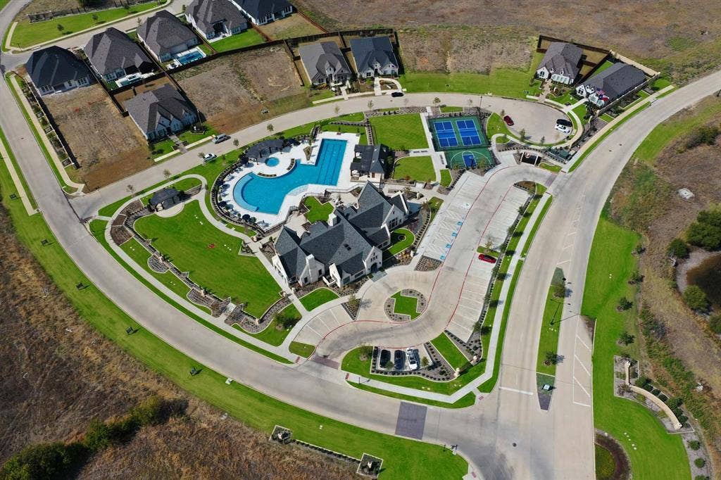 2804 Norfolk Drive, Celina, TX 75009 2804 Norfolk Drive, Celina, TX 75009