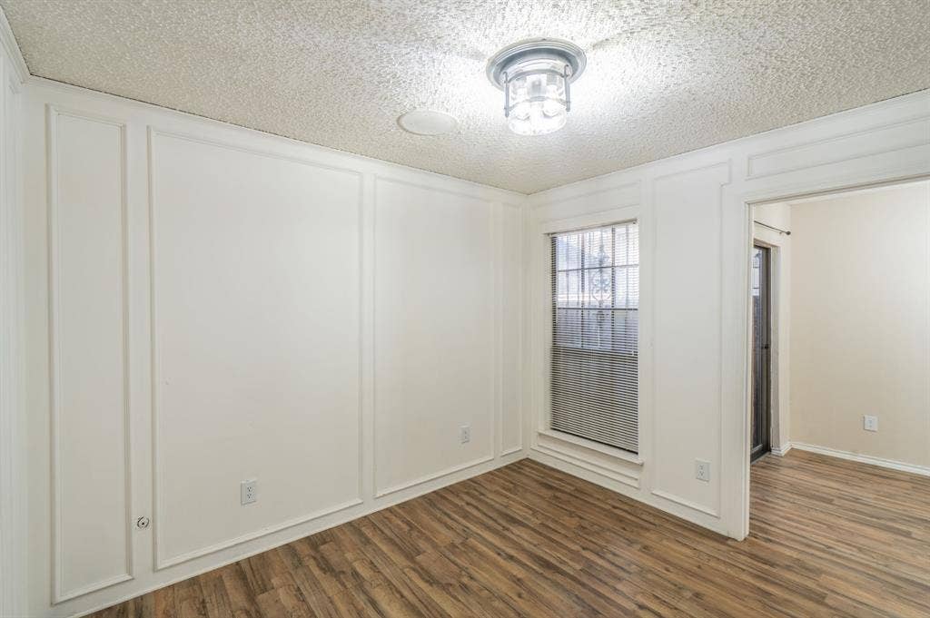 1515 Cherrycrest Street, Dallas, TX 75228