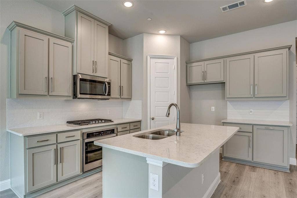4713 Corriente Vista Lane, McKinney, TX 75070