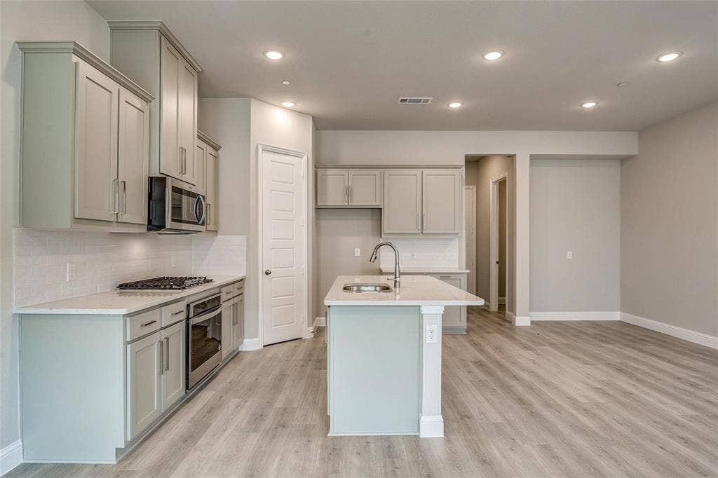 4713 Corriente Vista Lane, McKinney, TX 75070