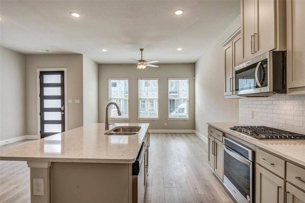 4713 Corriente Vista Lane, McKinney, TX 75070