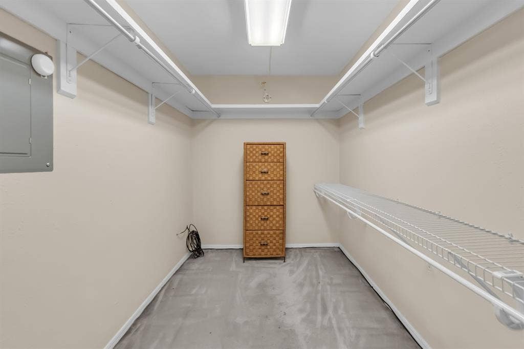 10556 High Hollows Drive, Dallas, TX 75230 10556 High Hollows Drive, Dallas, TX 75230