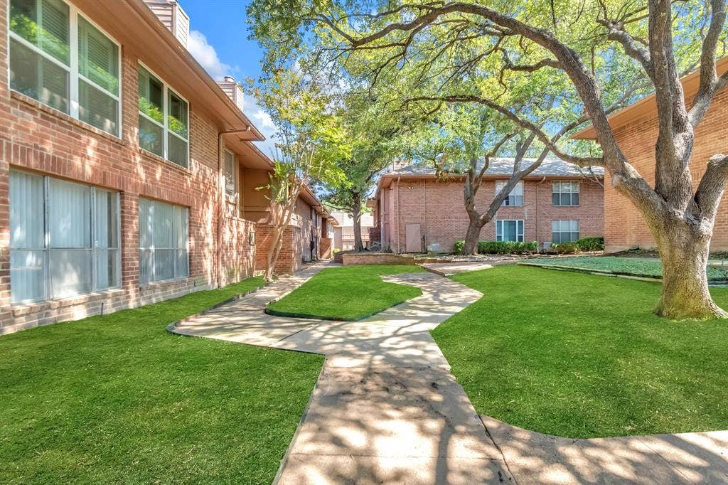 10556 High Hollows Drive, Dallas, TX 75230 10556 High Hollows Drive, Dallas, TX 75230