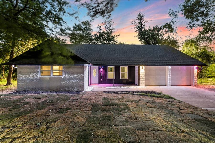 Property photo for 726 Gaywood Drive, Woodway, TX