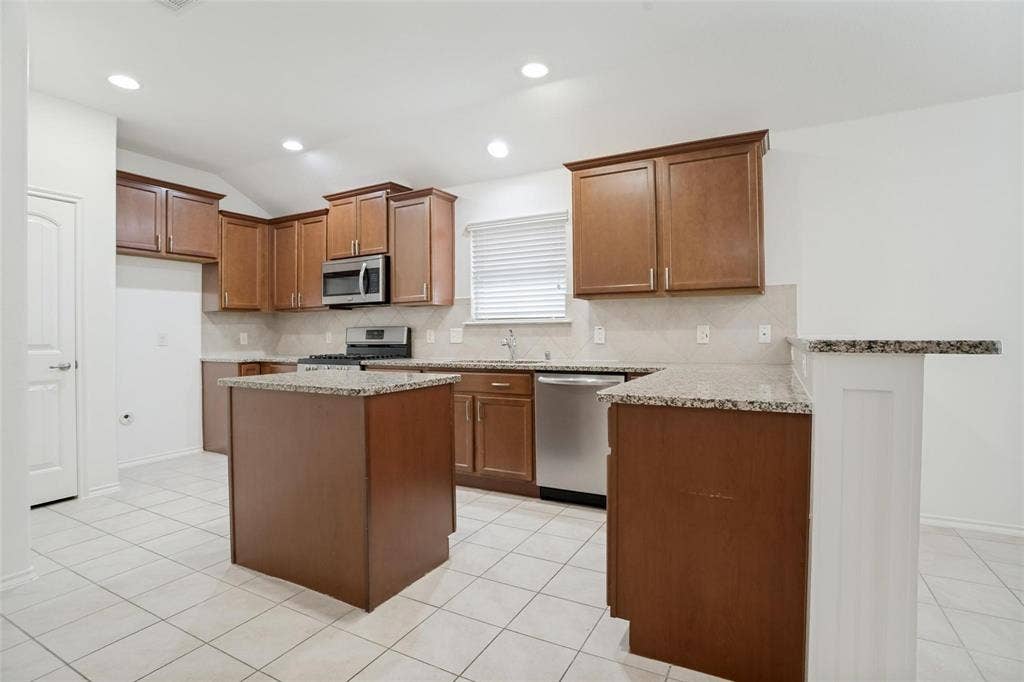 1314 Coleman Drive, Melissa, TX 75454