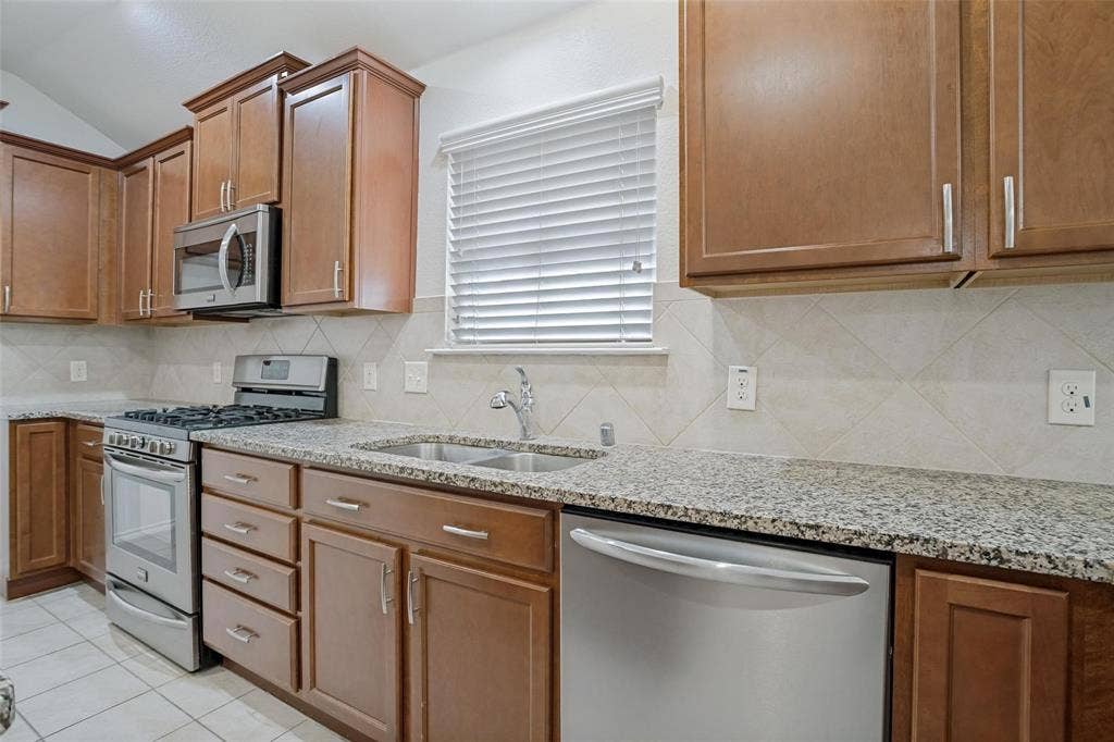 1314 Coleman Drive, Melissa, TX 75454