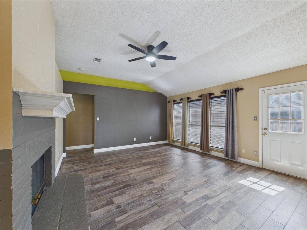 3014 Highridge Trail, Grand Prairie, TX 75052