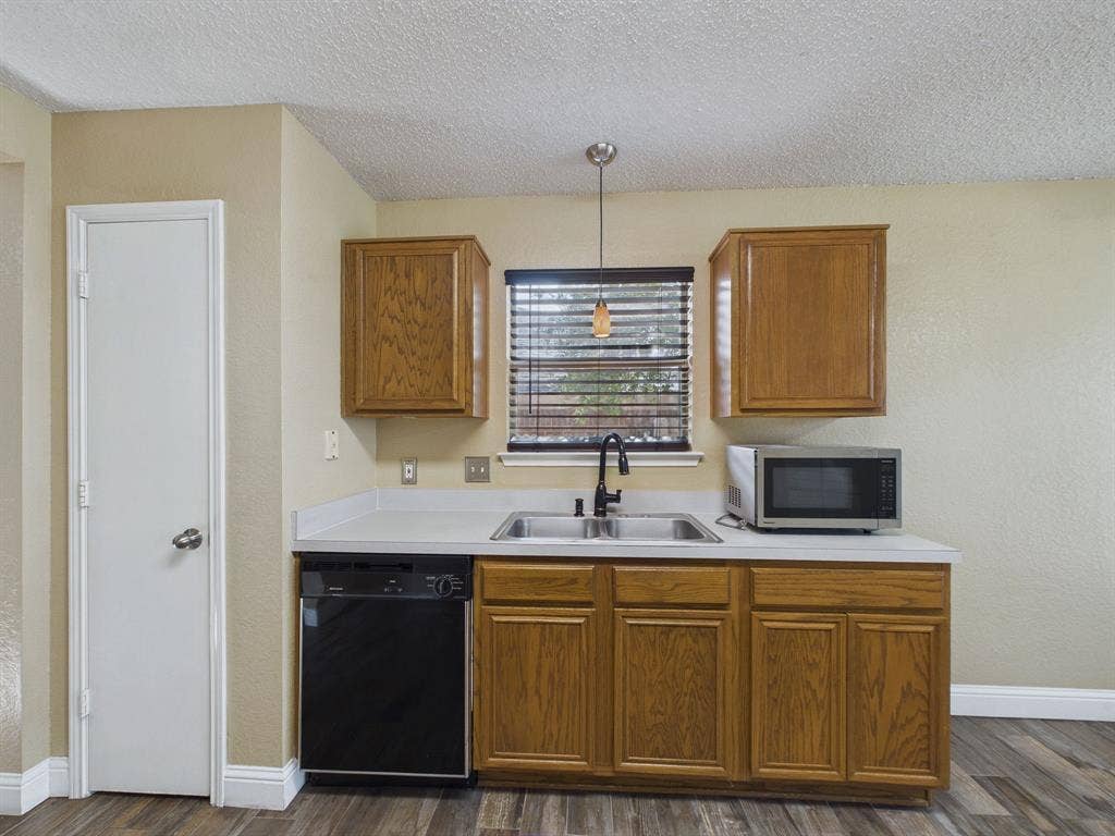 3014 Highridge Trail, Grand Prairie, TX 75052