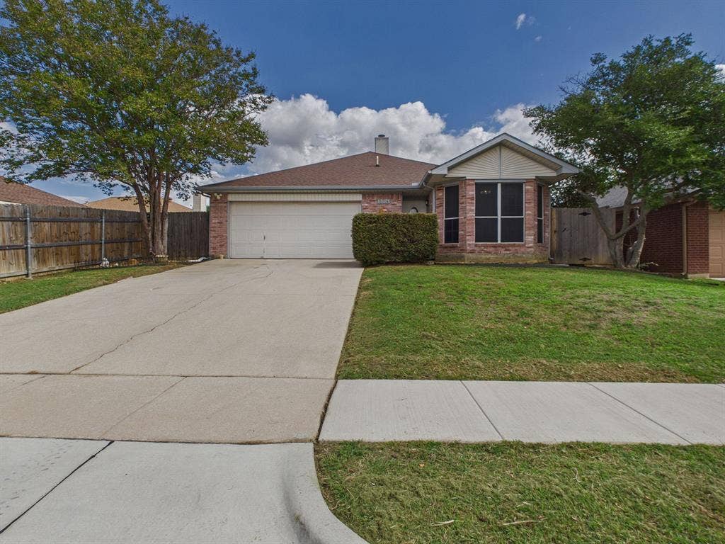 3014 Highridge Trail, Grand Prairie, TX 75052