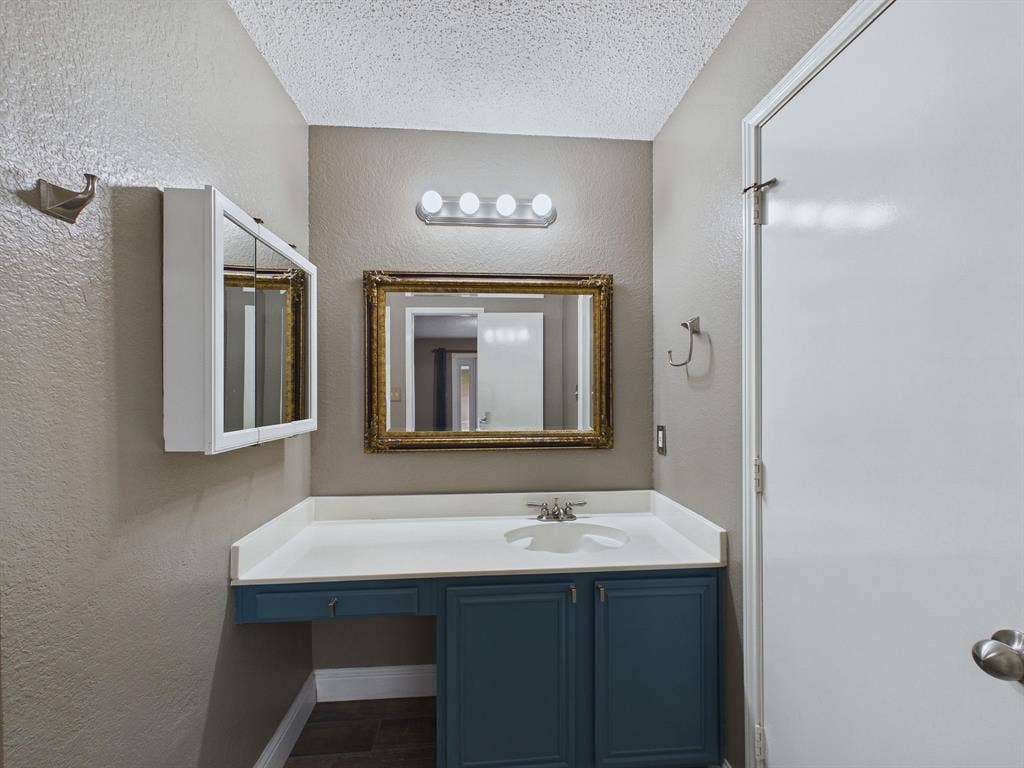 3014 Highridge Trail, Grand Prairie, TX 75052