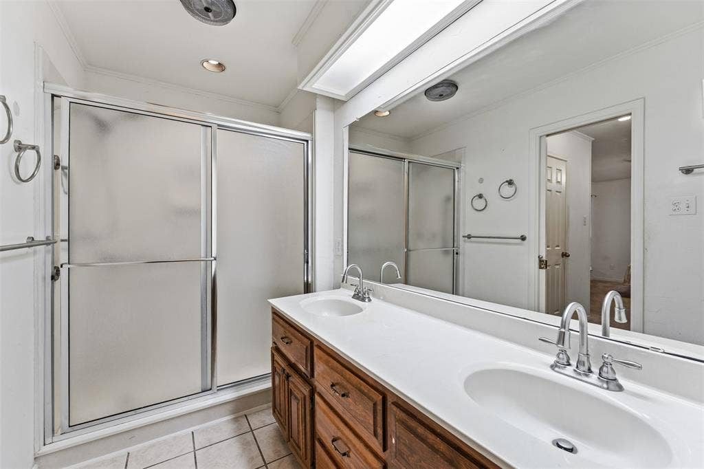 10 Oleander Street, Waco, TX 76708 10 Oleander Street, Waco, TX 76708