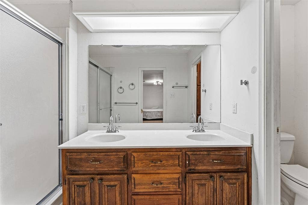 10 Oleander Street, Waco, TX 76708 10 Oleander Street, Waco, TX 76708