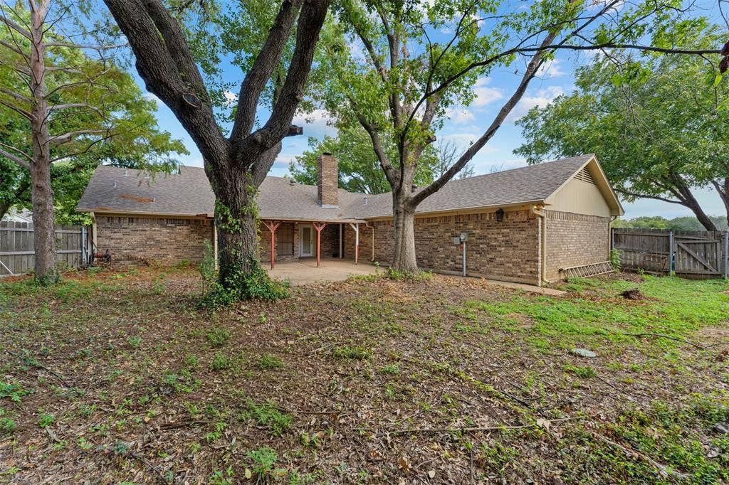 10 Oleander Street, Waco, TX 76708 10 Oleander Street, Waco, TX 76708