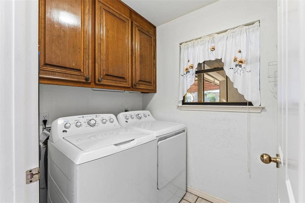 10 Oleander Street, Waco, TX 76708 10 Oleander Street, Waco, TX 76708