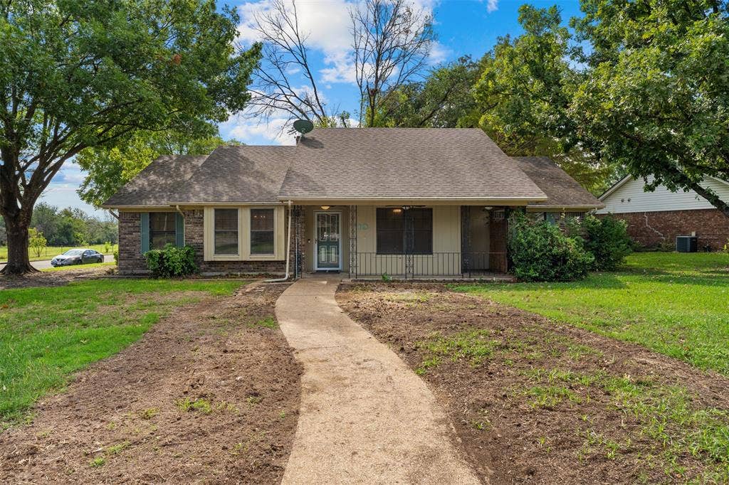 10 Oleander Street, Waco, TX 76708 10 Oleander Street, Waco, TX 76708