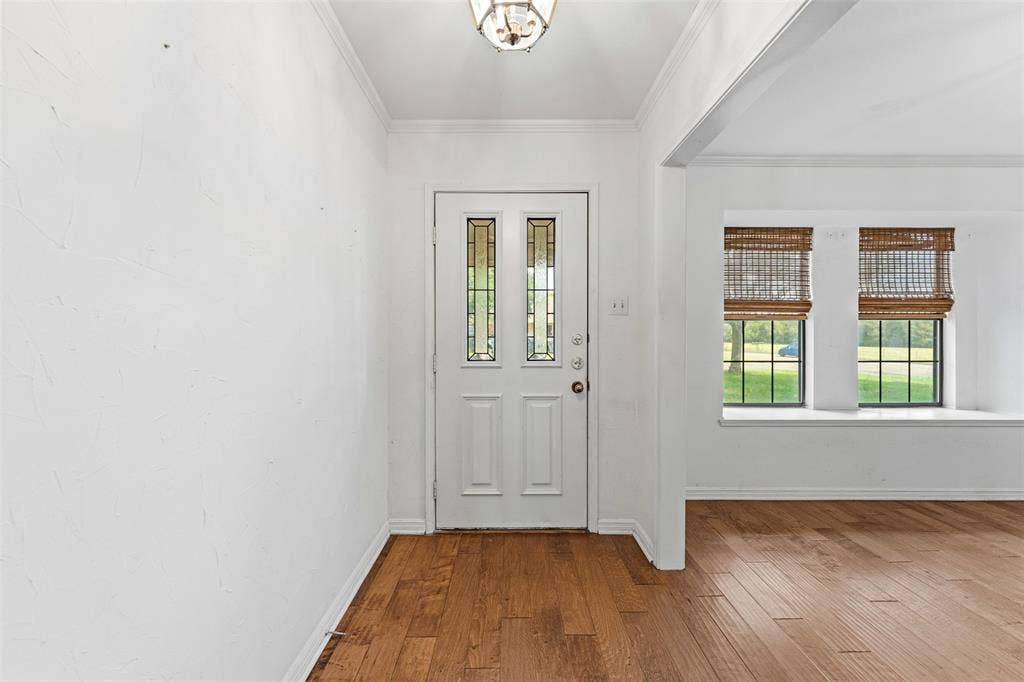 10 Oleander Street, Waco, TX 76708 Entryway