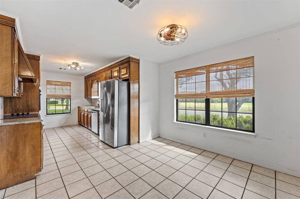 10 Oleander Street, Waco, TX 76708 10 Oleander Street, Waco, TX 76708