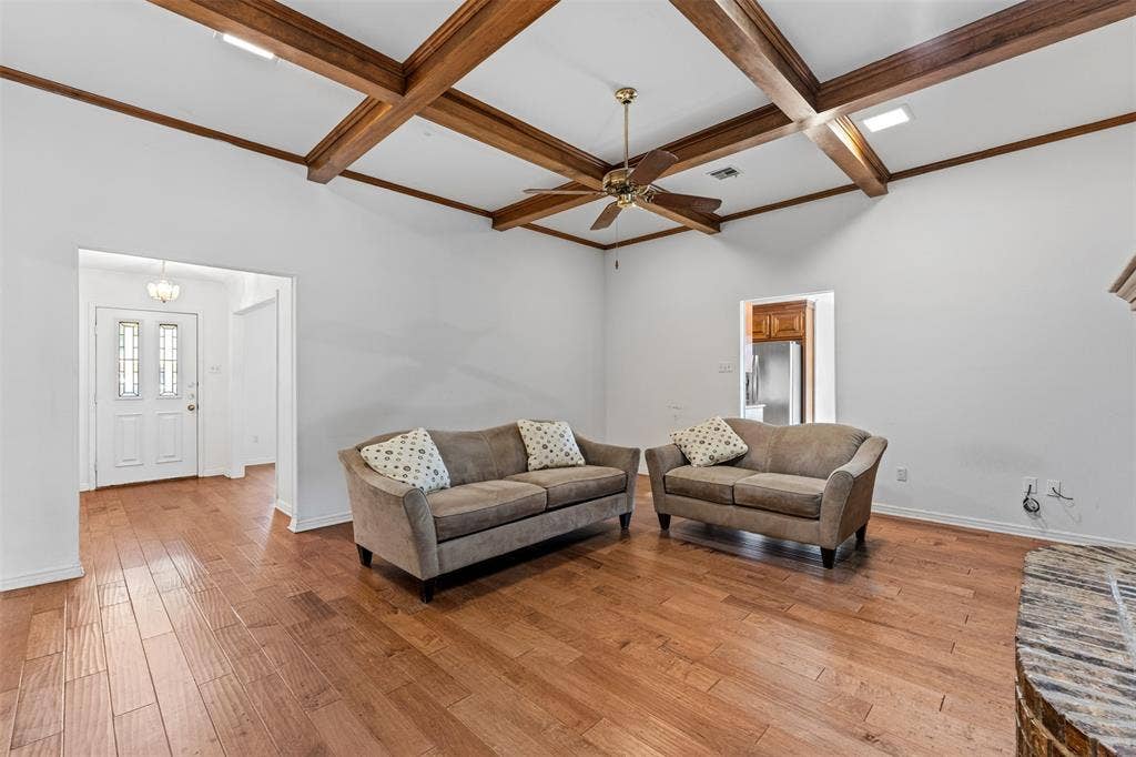 10 Oleander Street, Waco, TX 76708 10 Oleander Street, Waco, TX 76708