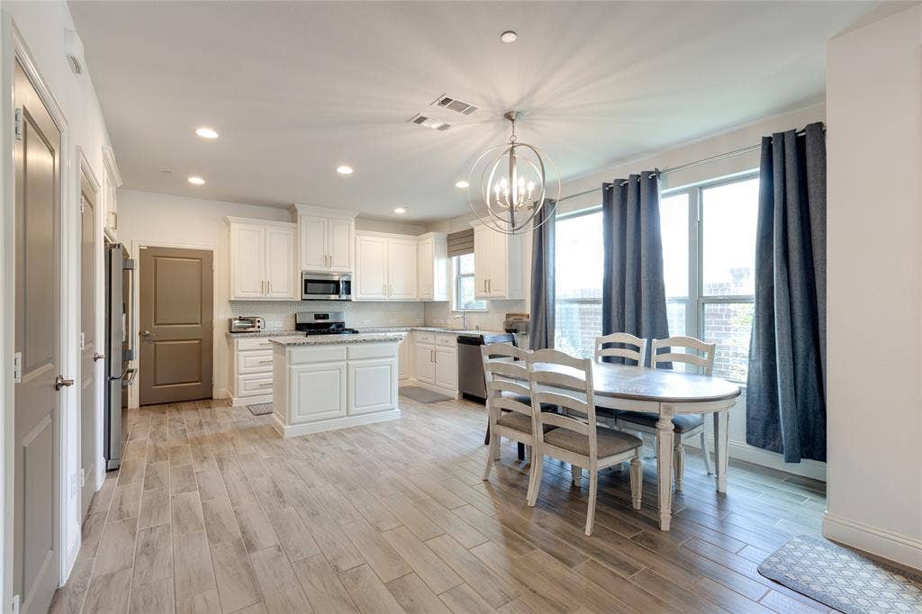 3821 Quail Wood Drive, McKinney, TX 75070 3821 Quail Wood Drive, McKinney, TX 75070