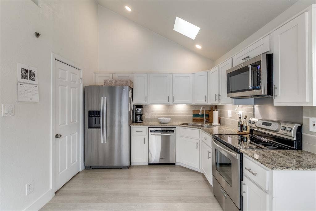 1417 Mccoy Street, Dallas, TX 75204