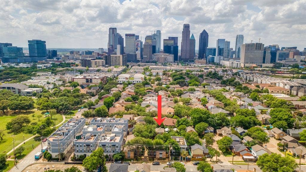 1417 Mccoy Street, Dallas, TX 75204