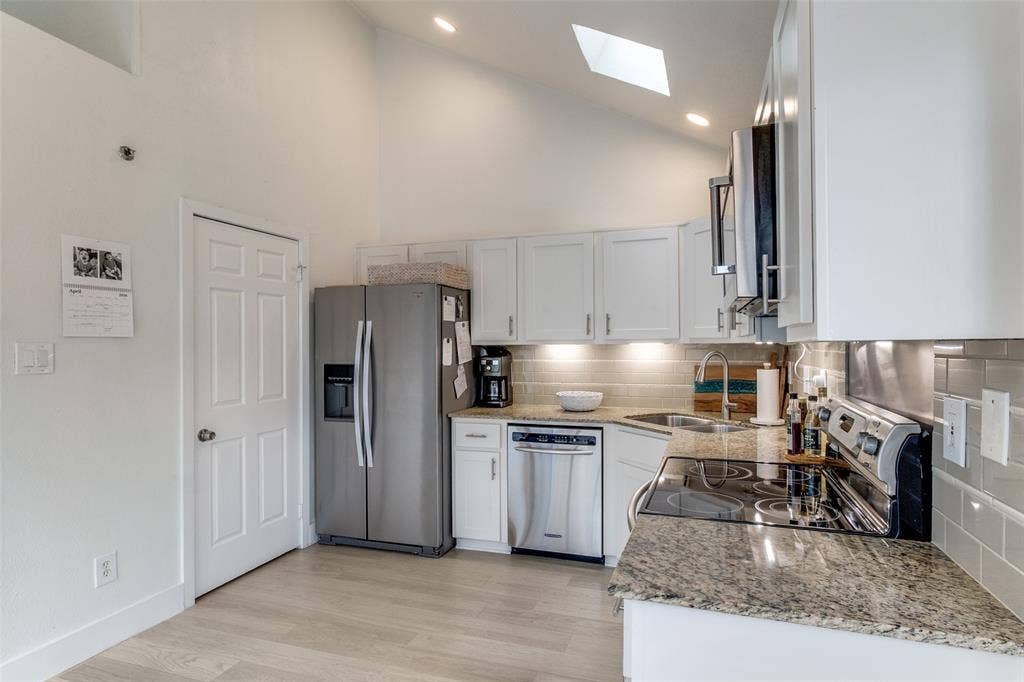 1417 Mccoy Street, Dallas, TX 75204