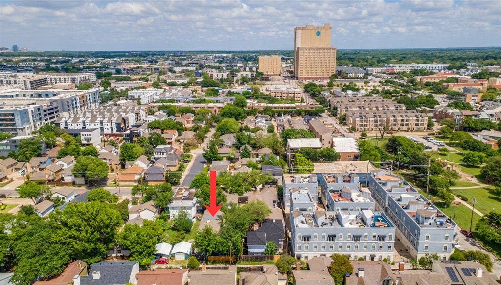 1417 Mccoy Street, Dallas, TX 75204