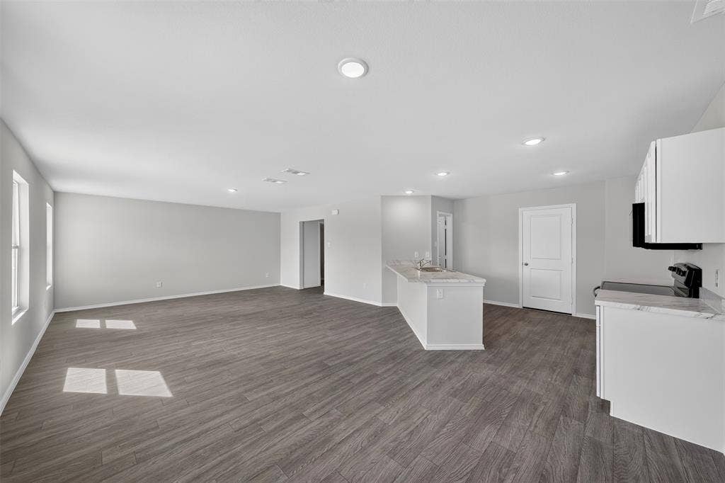 7335 Mistletoe Trail, Granbury, TX 76048 7335 Mistletoe Trail, Granbury, TX 76048