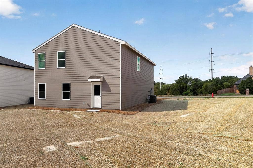7335 Mistletoe Trail, Granbury, TX 76048 7335 Mistletoe Trail, Granbury, TX 76048