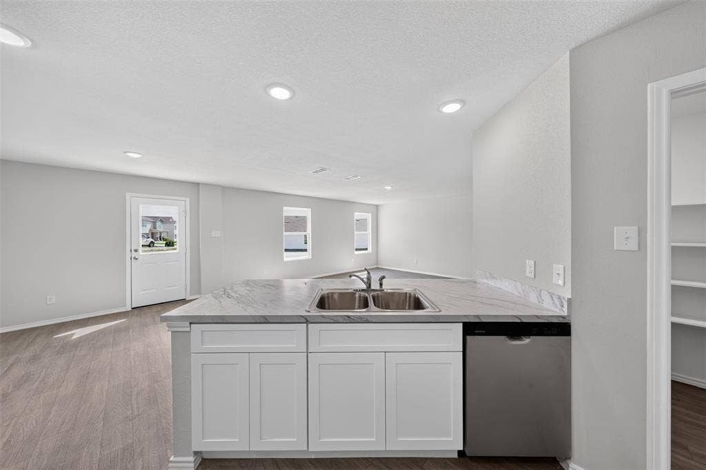 7335 Mistletoe Trail, Granbury, TX 76048 7335 Mistletoe Trail, Granbury, TX 76048