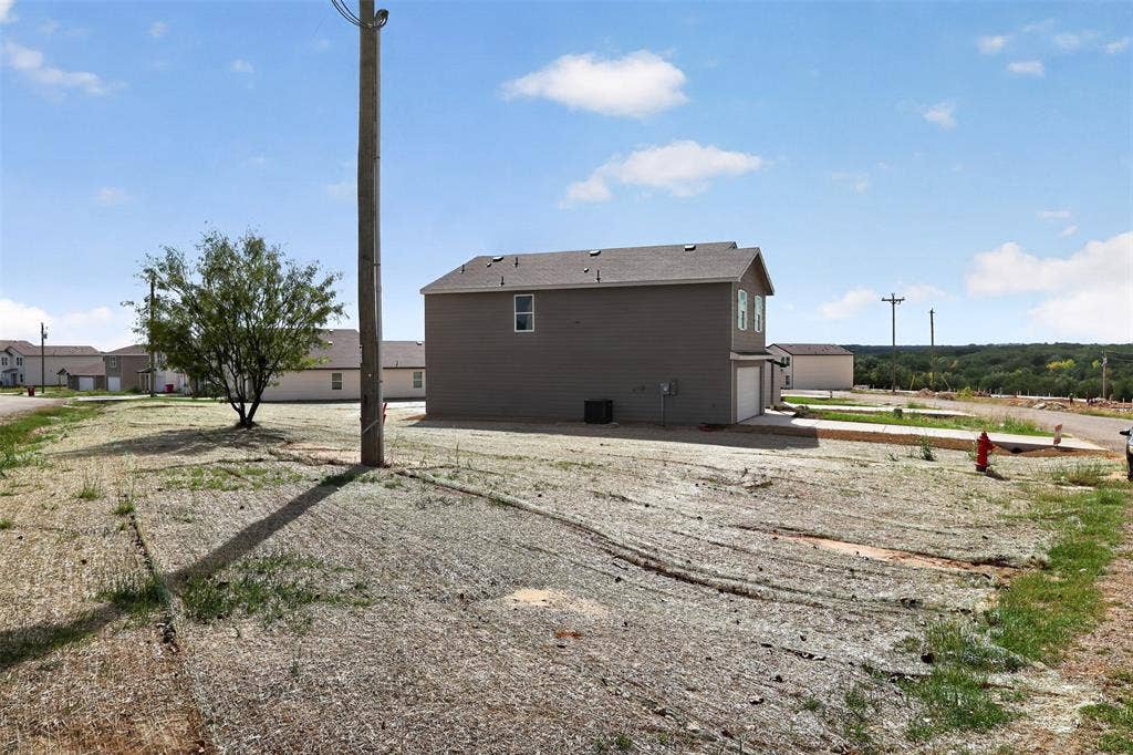 7335 Mistletoe Trail, Granbury, TX 76048 7335 Mistletoe Trail, Granbury, TX 76048