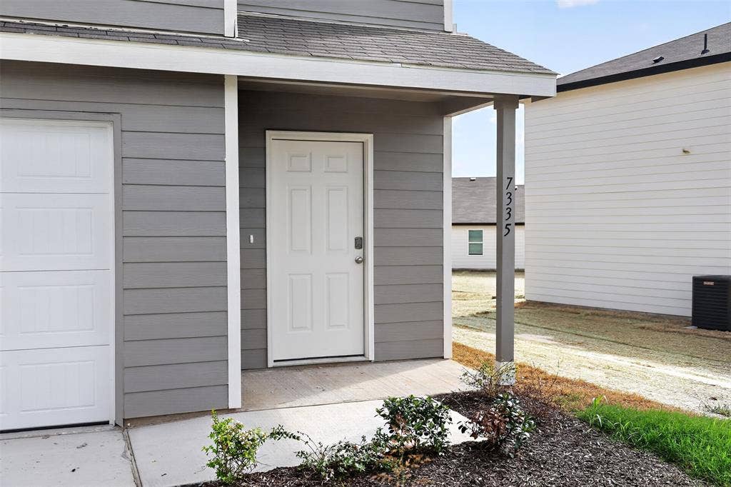 7335 Mistletoe Trail, Granbury, TX 76048 7335 Mistletoe Trail, Granbury, TX 76048