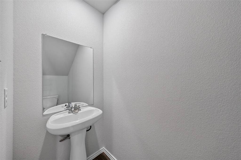7335 Mistletoe Trail, Granbury, TX 76048 7335 Mistletoe Trail, Granbury, TX 76048