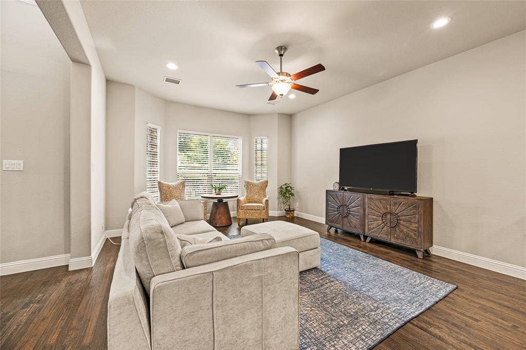 4228 Riverside Drive, Flower Mound, TX 75028