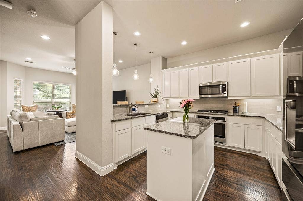 4228 Riverside Drive, Flower Mound, TX 75028