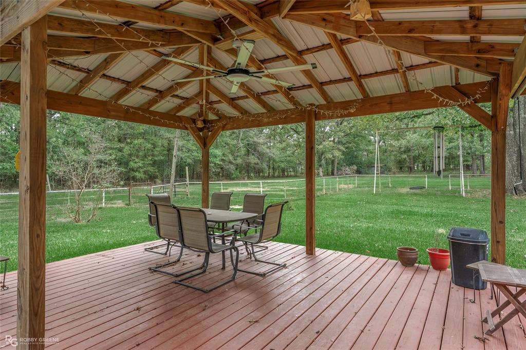 709 Lake Road, Stonewall, LA 71078
