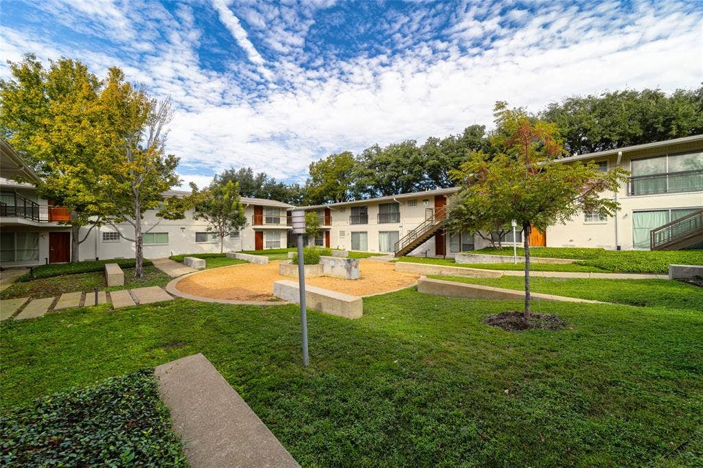 4616 W Lovers Lane, #116, Dallas, TX 75209