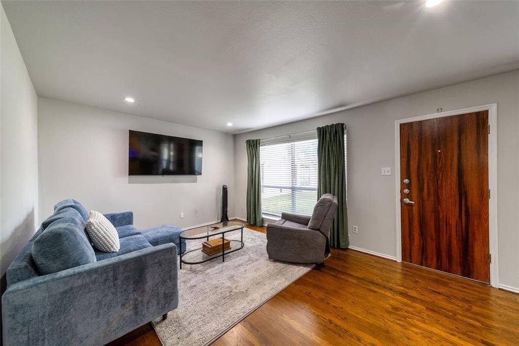 4616 W Lovers Lane, #116, Dallas, TX 75209