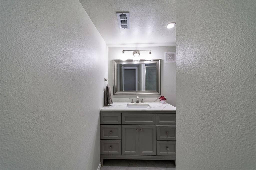 4616 W Lovers Lane, #116, Dallas, TX 75209