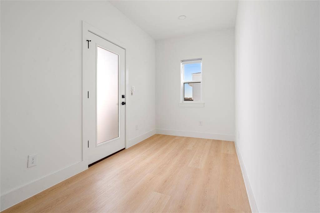 2019 California Drive, #204, Dallas, TX 75204