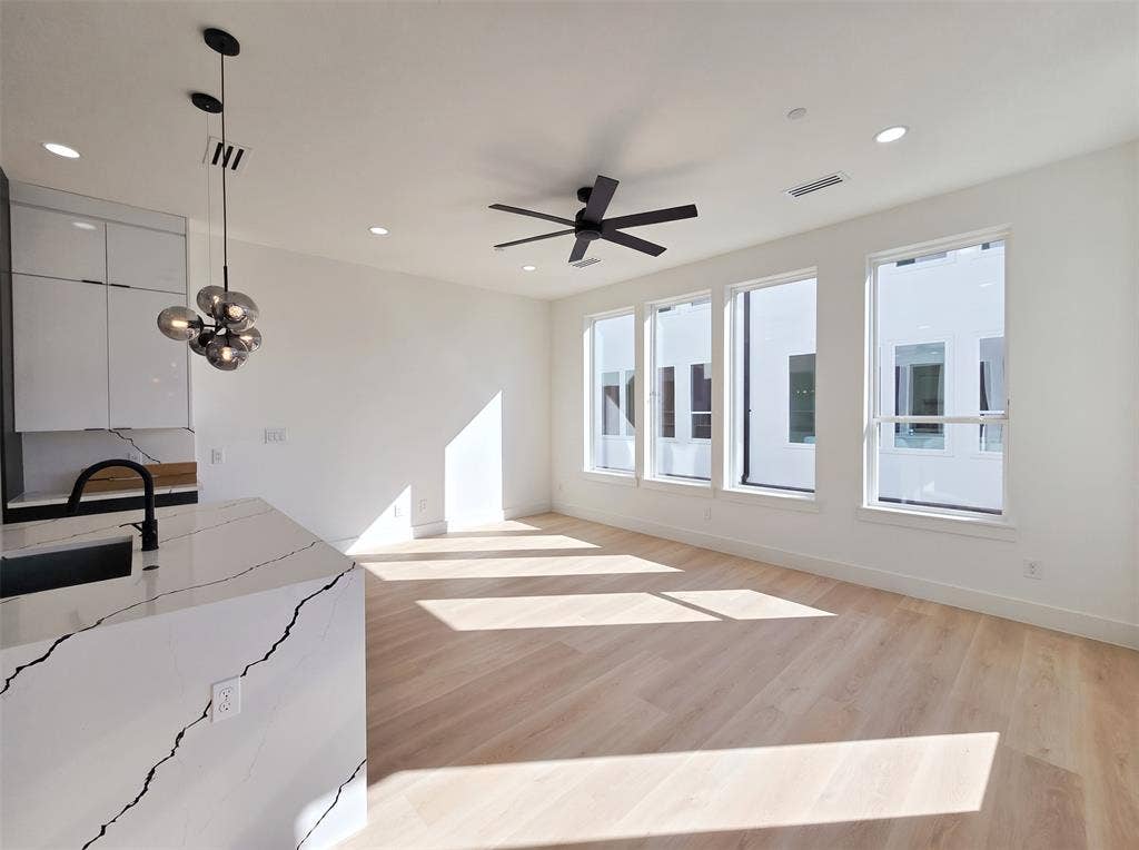 2019 California Drive, #204, Dallas, TX 75204