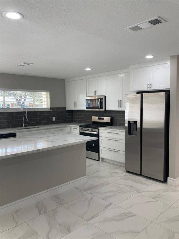 1817 Puritan Drive, Irving, TX 75061 1817 Puritan Drive, Irving, TX 75061