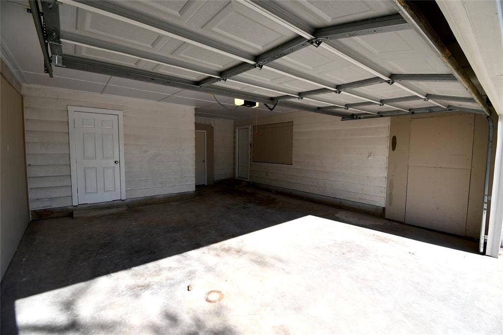 1817 Puritan Drive, Irving, TX 75061 1817 Puritan Drive, Irving, TX 75061