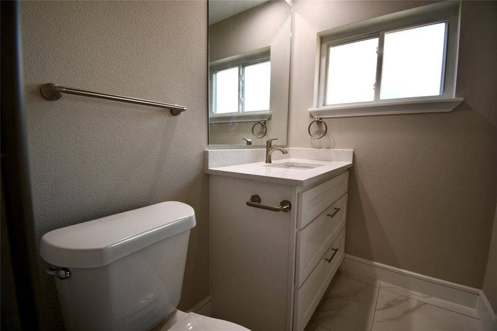 1817 Puritan Drive, Irving, TX 75061 1817 Puritan Drive, Irving, TX 75061