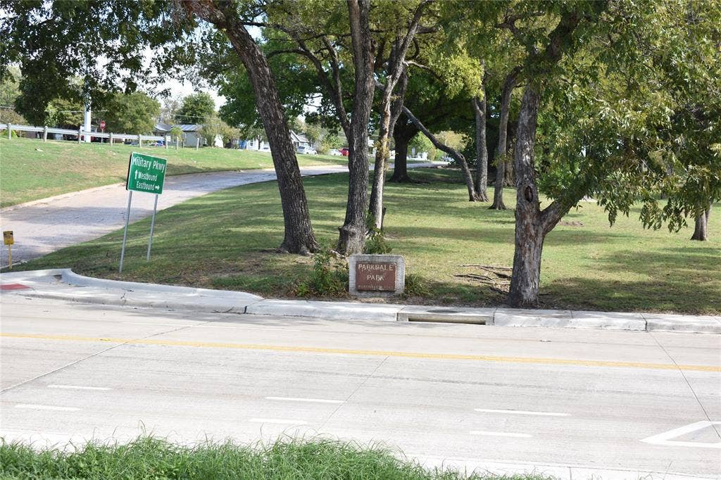 3923 Lawnview Avenue, Dallas, TX 75227