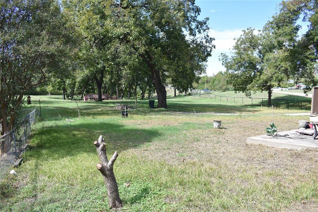 3923 Lawnview Avenue, Dallas, TX 75227