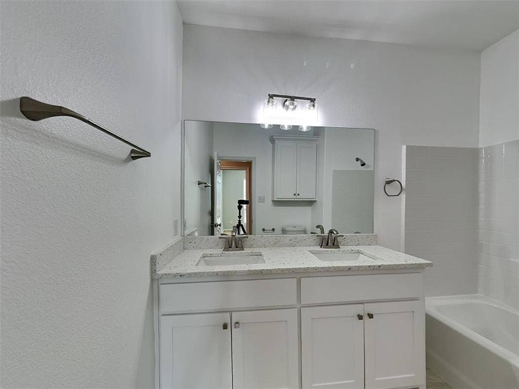 217 Richard Lane, Red Oak, TX 75154