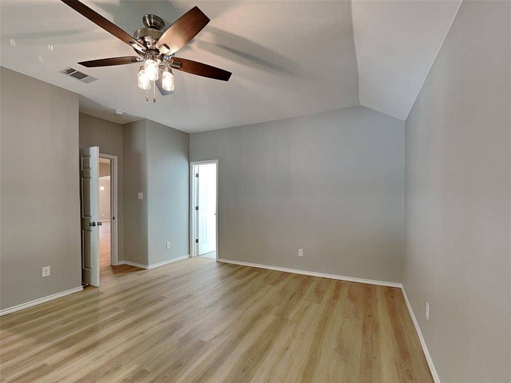 217 Richard Lane, Red Oak, TX 75154