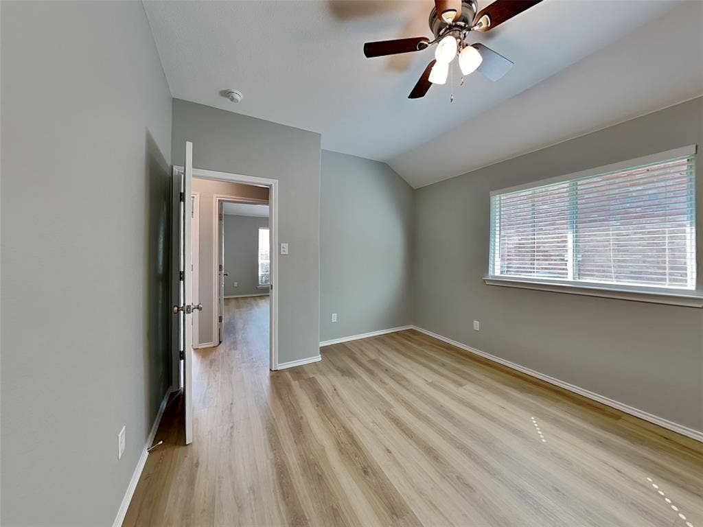 217 Richard Lane, Red Oak, TX 75154